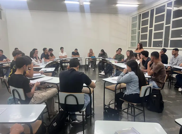 Alunos da UIT debatem Reforma Tributária
