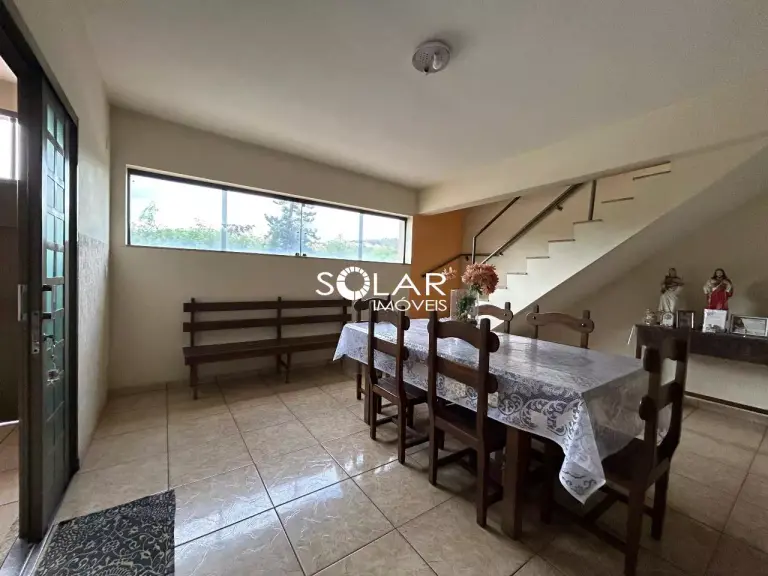Casa à venda no bairro de Lourdes, em Itaúna, MG