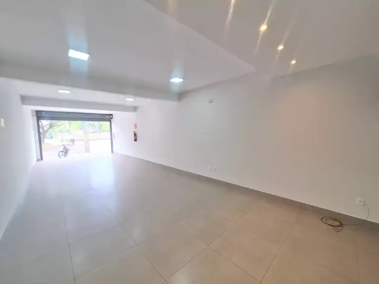Loja com ótima localização — 150 m² para alugar no São Geraldo