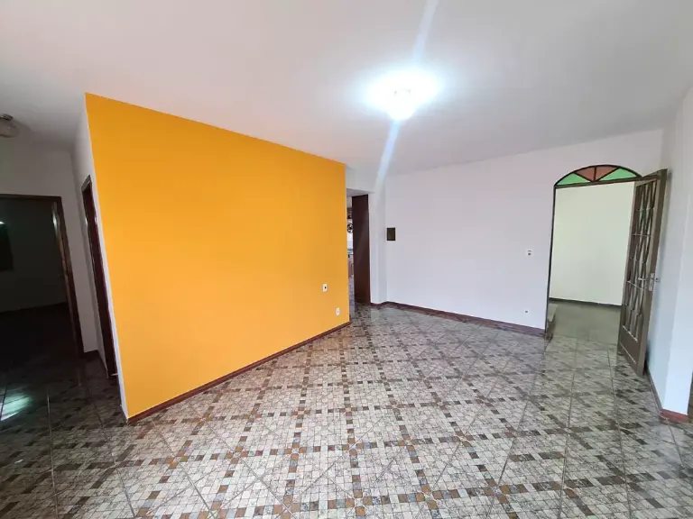Apartamento com área para alugar no Lourdes — 5 quartos, 2 vagas