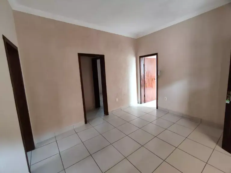 CASA 3 QUARTOS — Casa para alugar no bairro Garcias