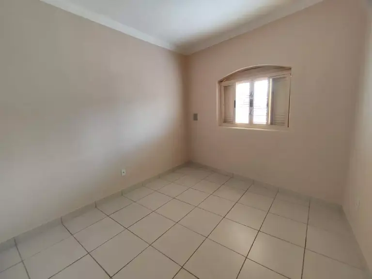 CASA 3 QUARTOS — Casa para alugar no bairro Garcias