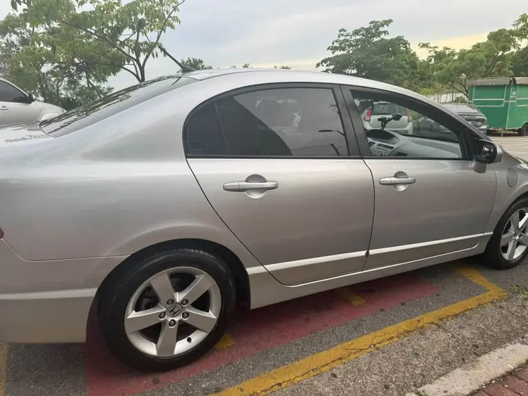 Honda Civic 2009 automático à venda — 97 mil km