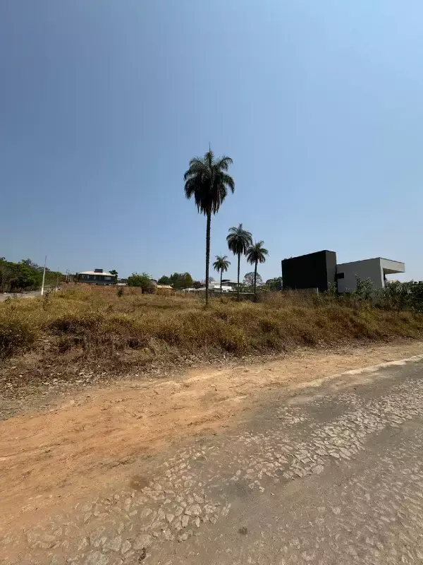 Lote à venda no Recanto dos pássaros