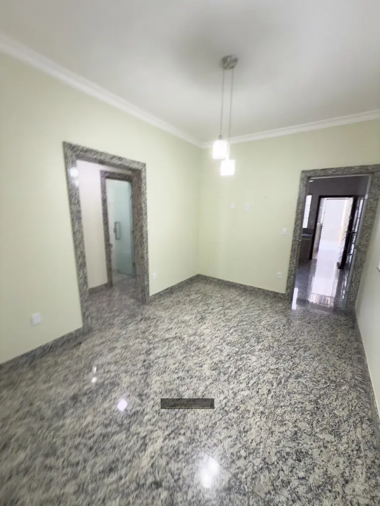 Casa 4 quartos à venda no Centro – 170 m²
