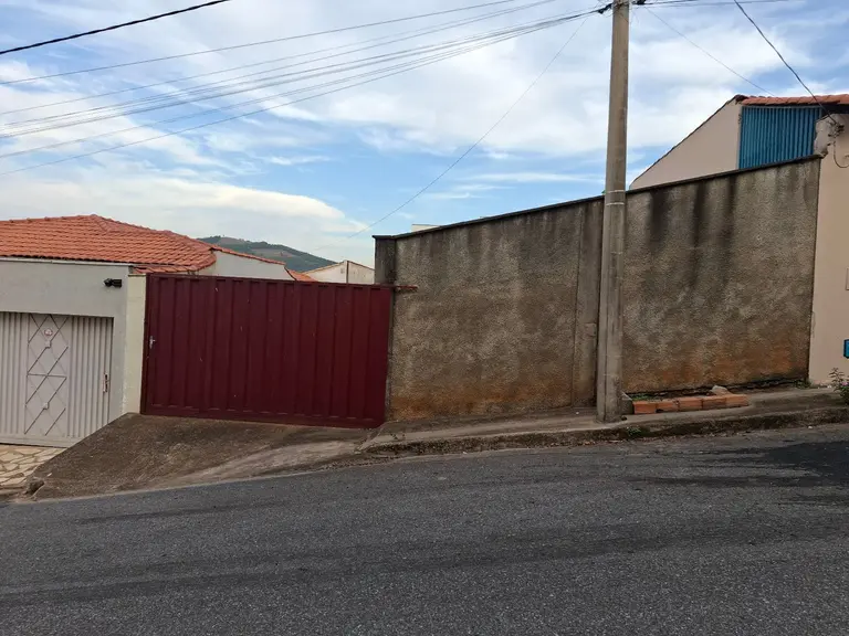 Lote 290m² | Morro do Engenho - Itaúna/MG  | R$295 mil.