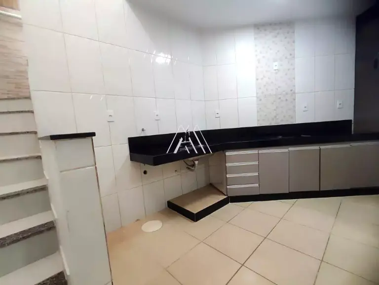 Casa com 2 quartos no bairro Leonani à venda