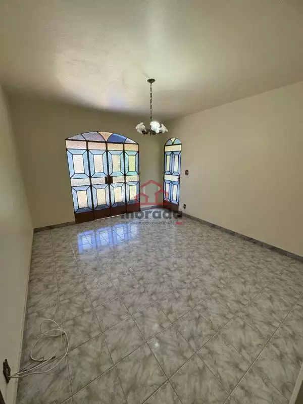 Casa para aluguel, 3 quartos, 9 vagas no Centro