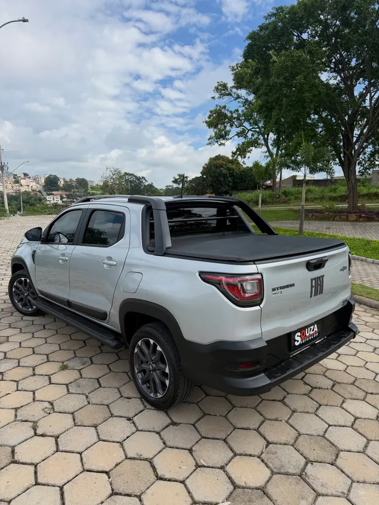 Fiat Strada Ultra Turbo 2026 — 17 mil km