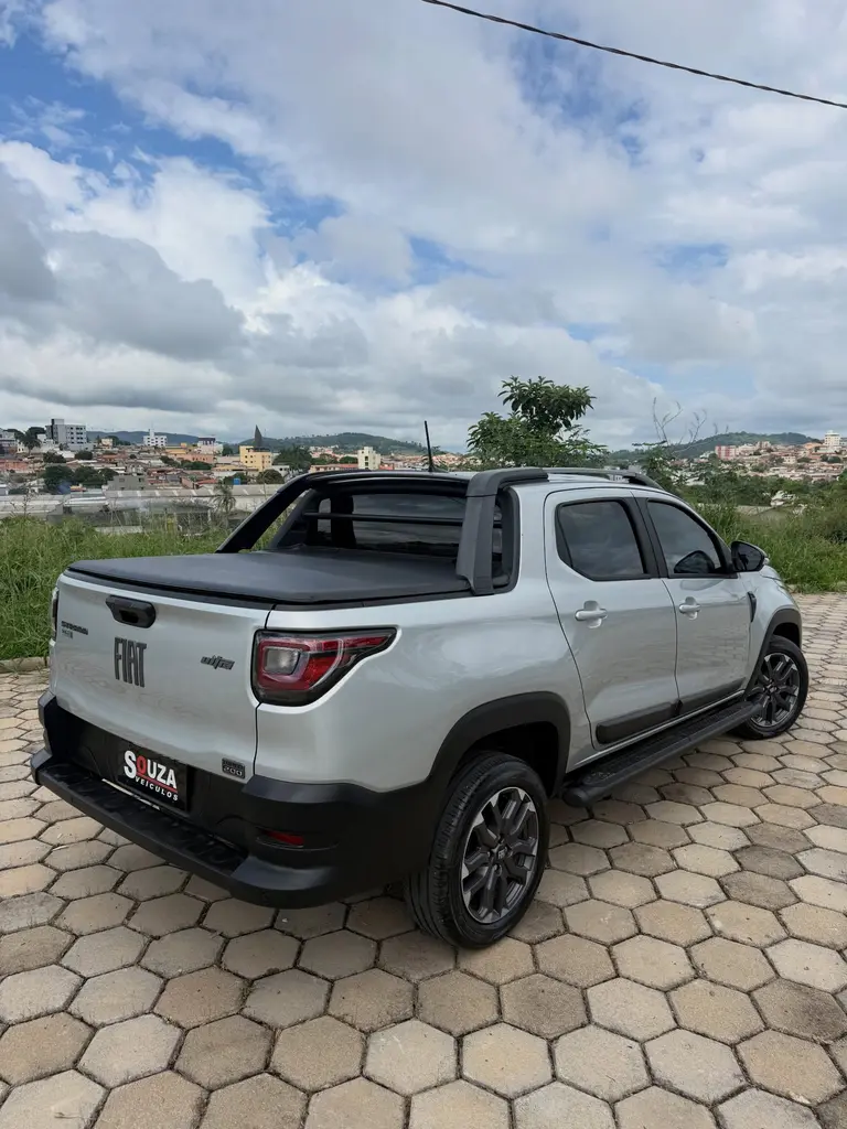Fiat Strada Ultra Turbo 2026 — 17 mil km