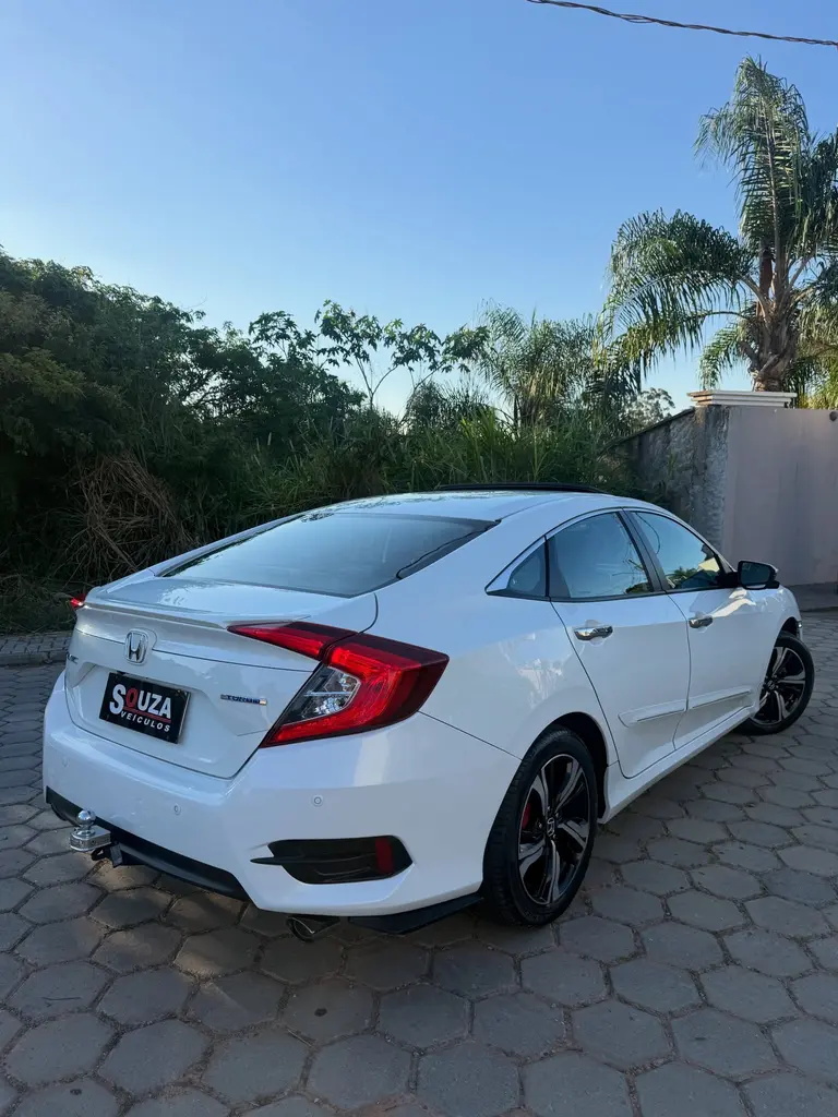 Honda Civic Touring 1.5 Turbo 2017 — 127 mil km
