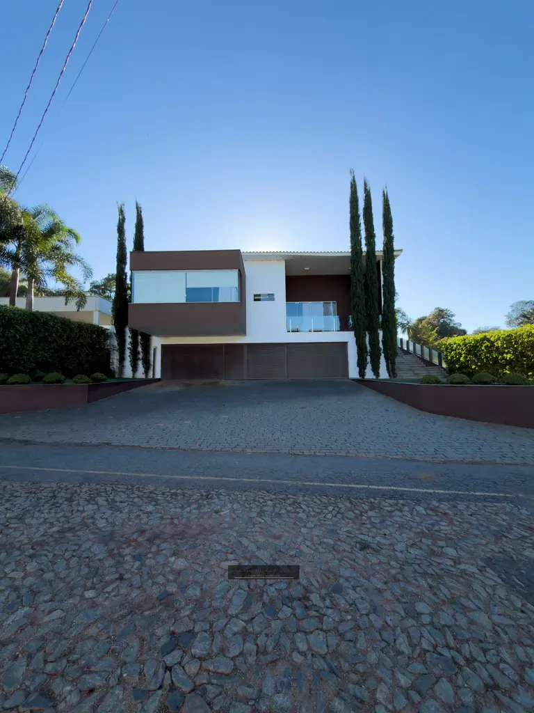 Casa em condomínio com 4 quartos e 6 vagas em Itaúna — Granja Glória