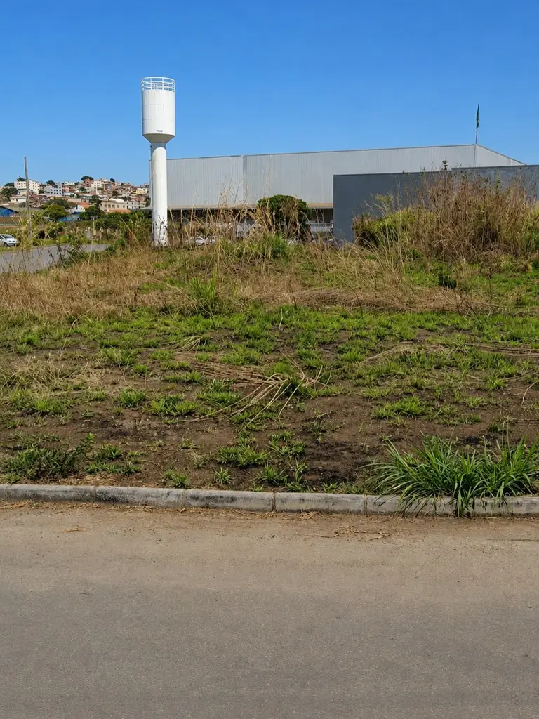 Lotes comerciais de 300 m² à venda no Parque Ouro Verde