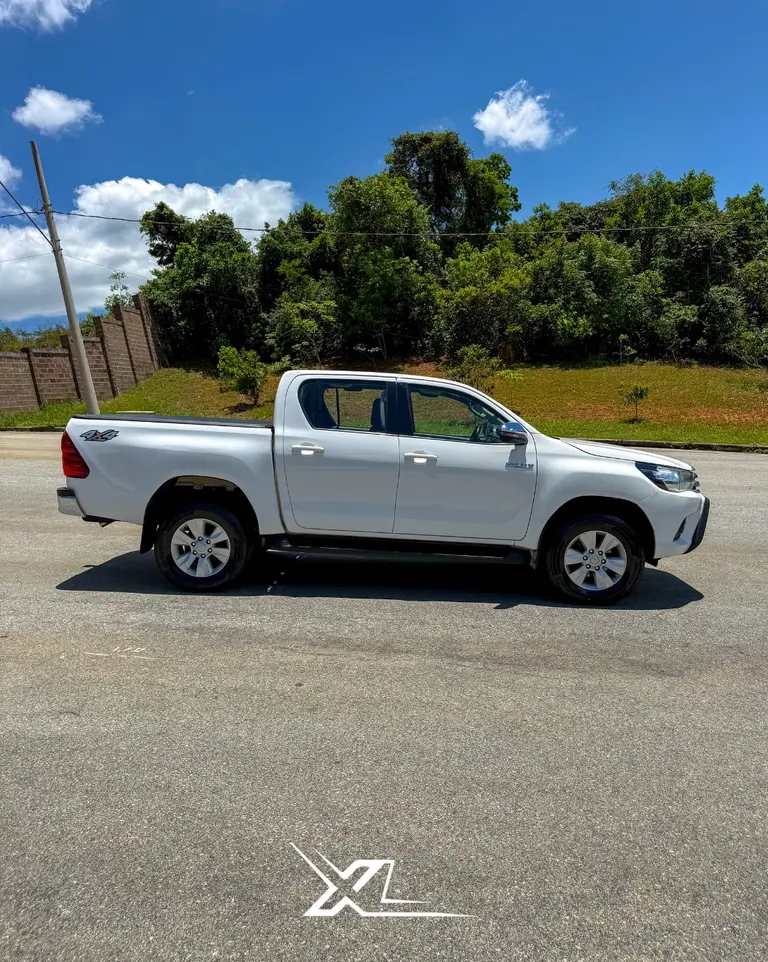 Toyota Hilux SRV 4x4 2018 – 133 mil km