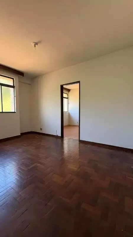 Apartamento à venda, 3 quartos, 1 suíte, 1 vaga, Centro