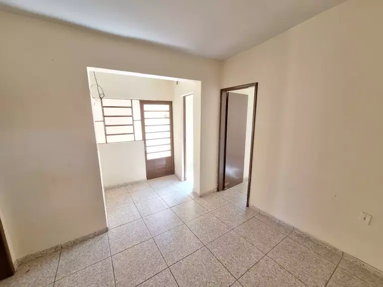CASA para aluguel, 3 quartos, 1 vaga, Nogueira Machado