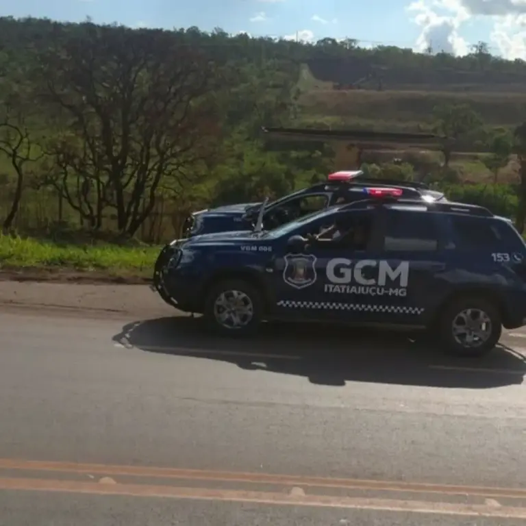 Ossada humana é encontrada às margens da MG-431 em Itatiaiuçu