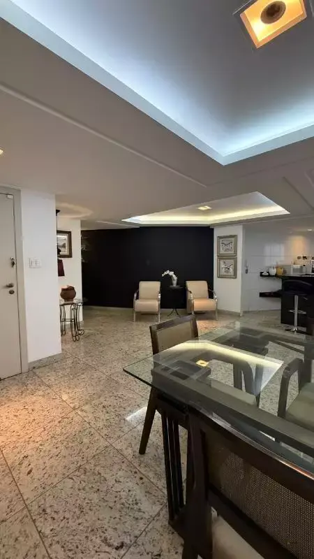 Apartamento à venda, 3 quartos, 1 suíte, 2 vagas, Centro