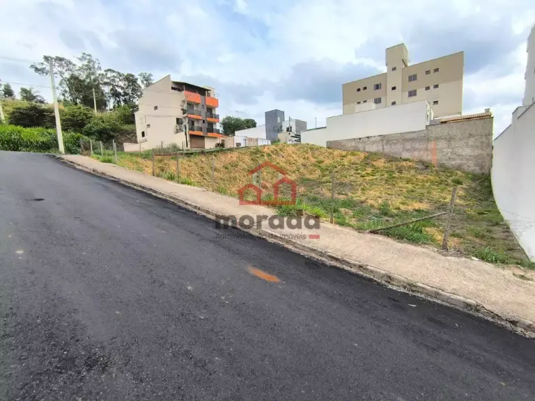 Lote à venda no Olímpio Moreira — 996 m², 3 lotes juntos