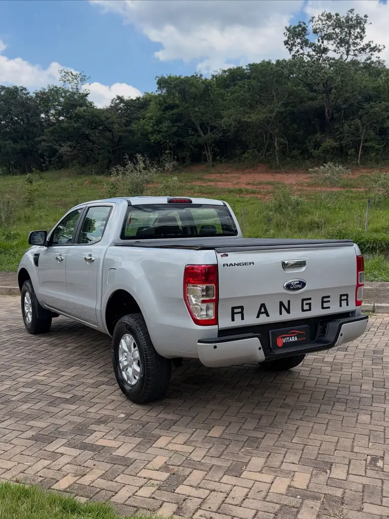 Ford Ranger XLS 2.5 Flex 12/13 à venda