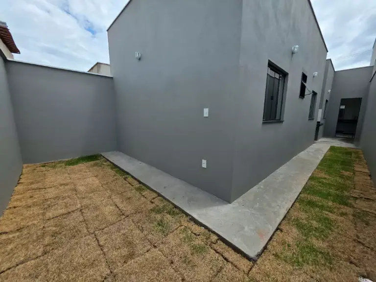 Casa à venda no Recanto das Peixotas — 3 quartos, 2 vagas