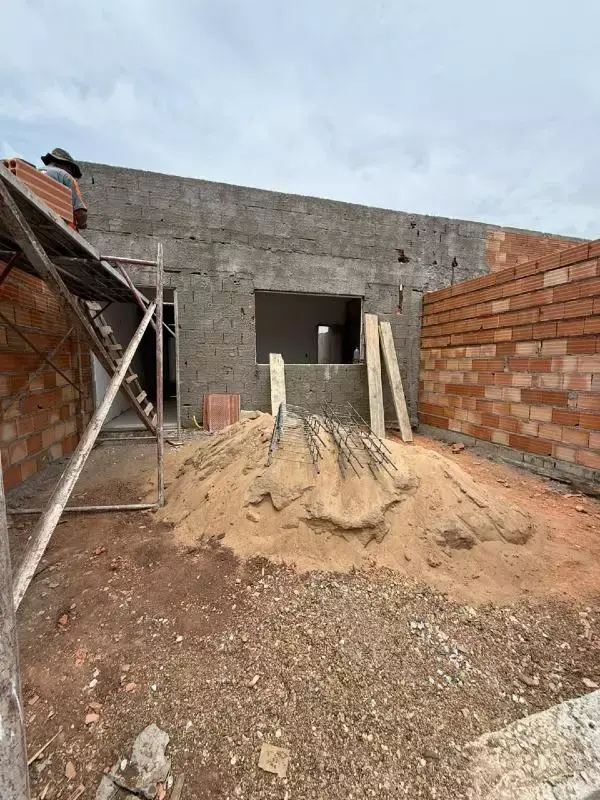 Casa à venda no Centenário — 3 quartos, 1 suíte e 2 vagas