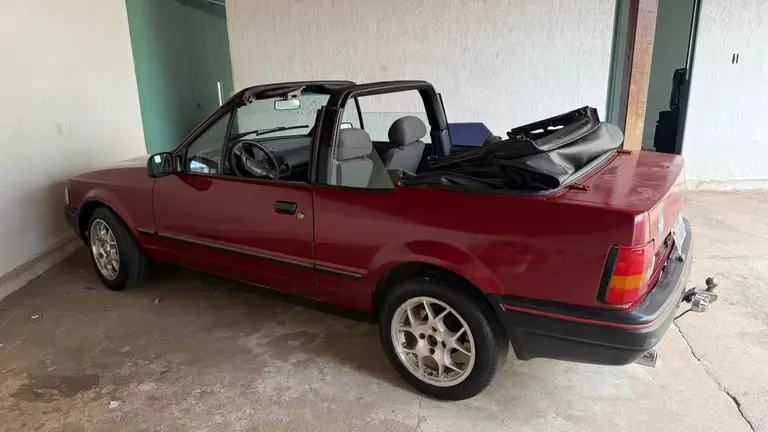 Ford Escort XR3 1.8 Conversível — Colecionador