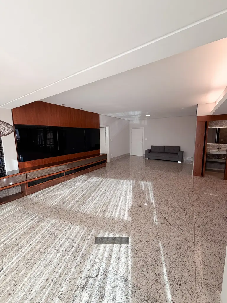 Apartamento 4 quartos 295 m² à venda no Centro