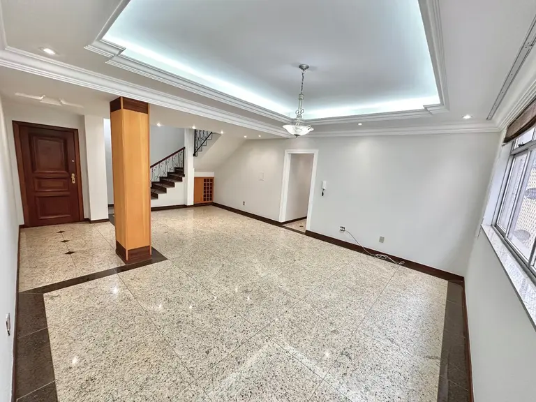 Apartamento Duplex 3 quartos à venda no Centro