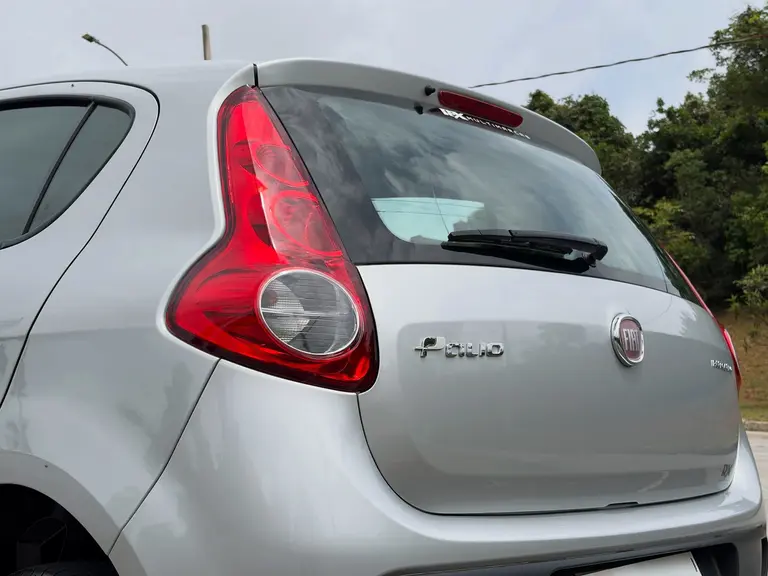 Fiat Palio Attractive 1.0 2015 — 98.660 km