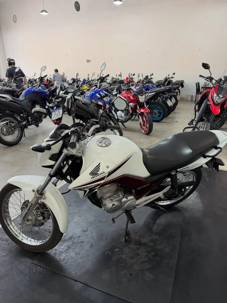 Honda Titan 150 2014 – 43 mil km, R$ 14.500