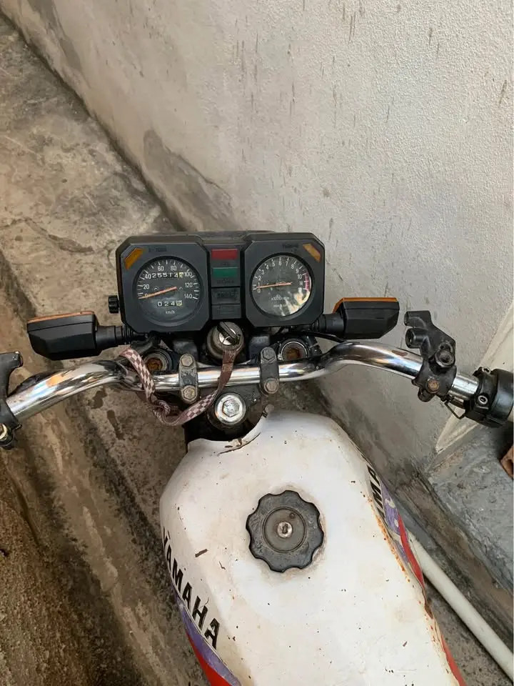 Yamaha 135 para peças ou roça — Itaúna