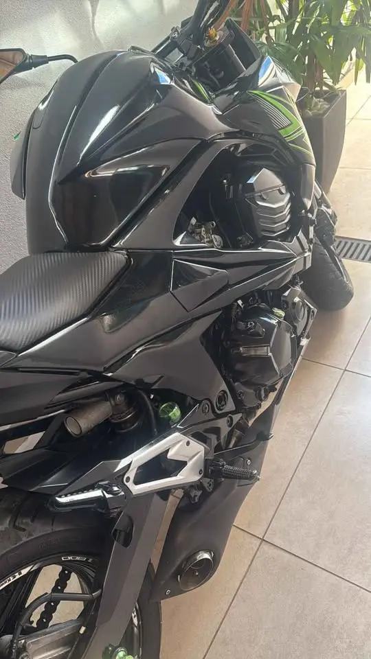 Kawasaki Z800 2014 à venda — revisada