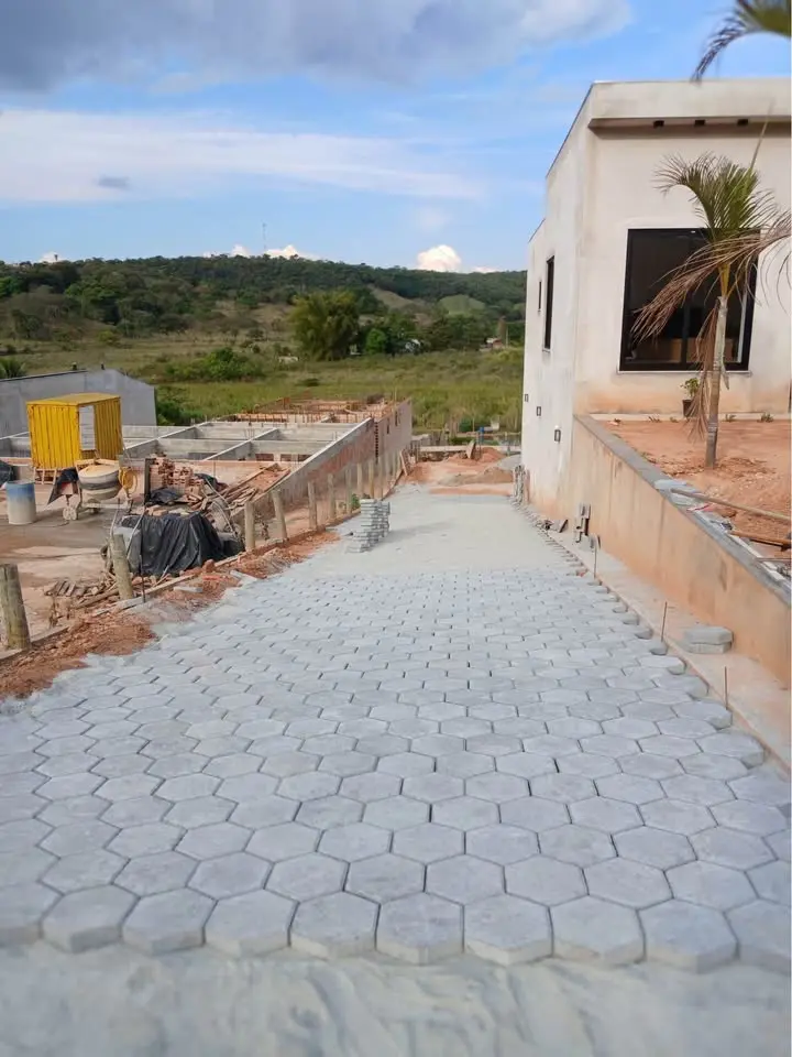 Piso Intertravado Sextavado 6 e 8 cm com Entrega