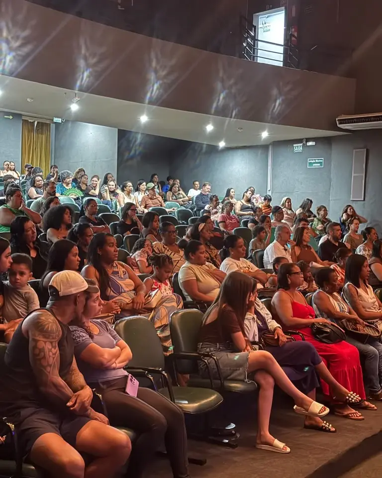 Prefeitura reúne famílias do Santa Edwiges I