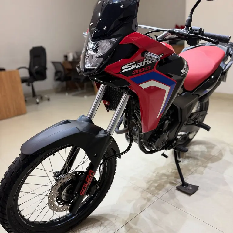 Honda Sahara 300 2026 – 3.800 km