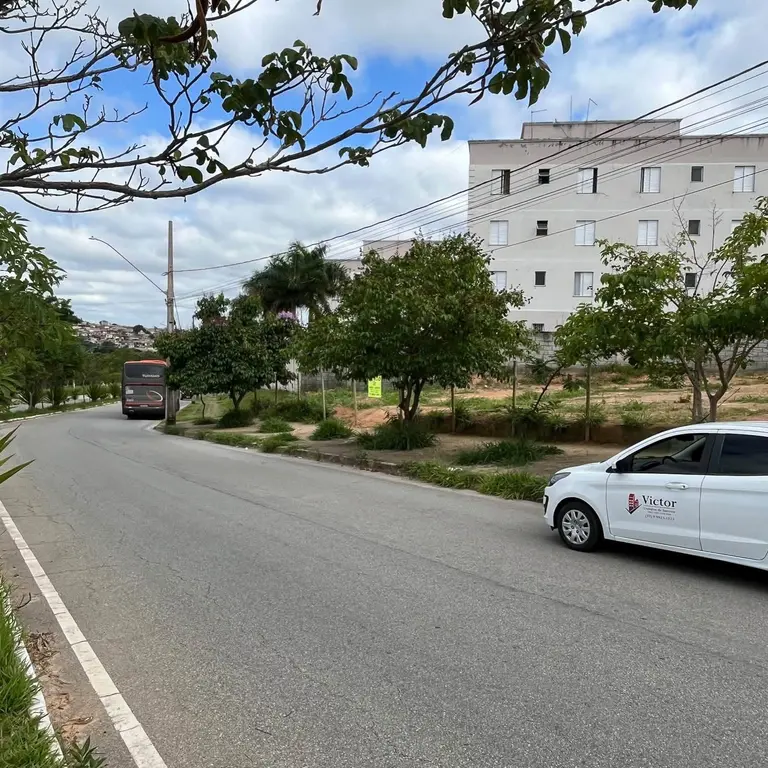 Lote de 427m² à venda no Peixotas