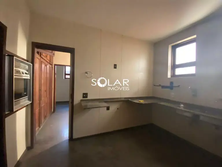 Casa comercial para locação no Centro – 317 m²