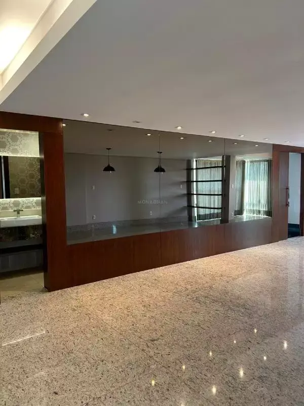 Apartamento à venda, 5 vagas, Centro