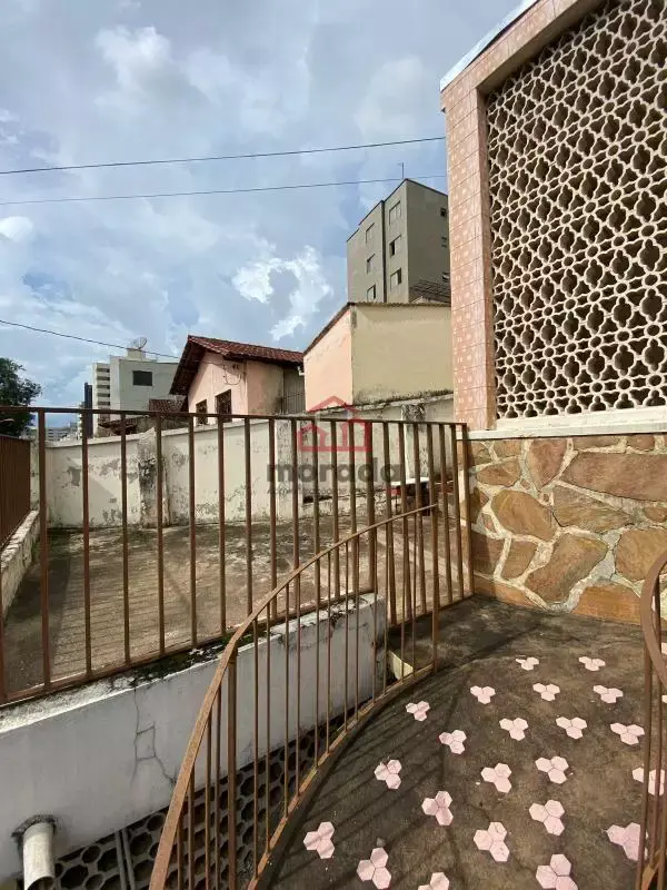 Casa à venda, 4 quartos, 1 vaga, CENTRO