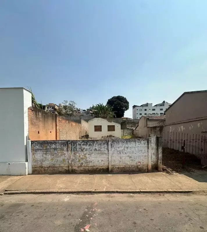 Lote à venda, Lourdes