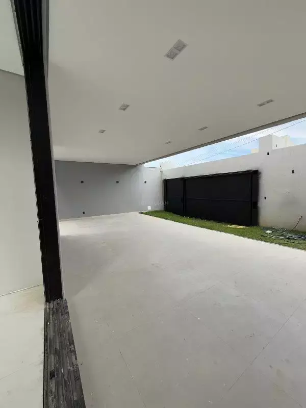 Casa à venda, 3 quartos, 3 suítes, 4 vagas, Tropical