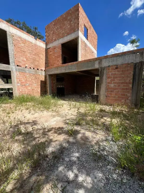 Casa à venda, 4 quartos, 2 suítes, 2 vagas, Condomínio Solar dos Lagos