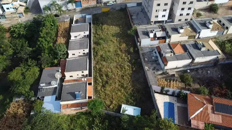 Lote à venda, Vale das Aroeiras