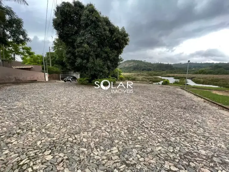 Ótima Chácara no Lago das Garças
