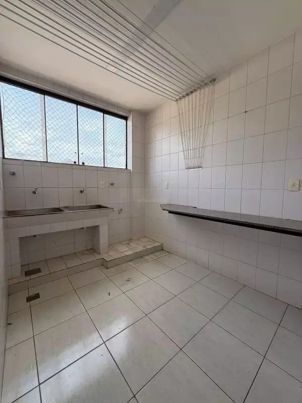 Apartamento à venda, 3 quartos, 1 suíte, 2 vagas, Centro