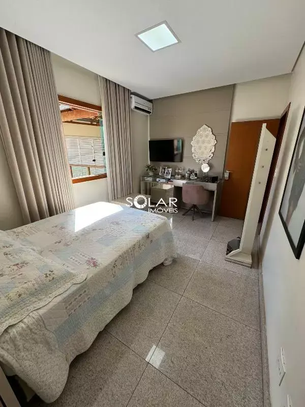 Casa a venda no bairro Santanense