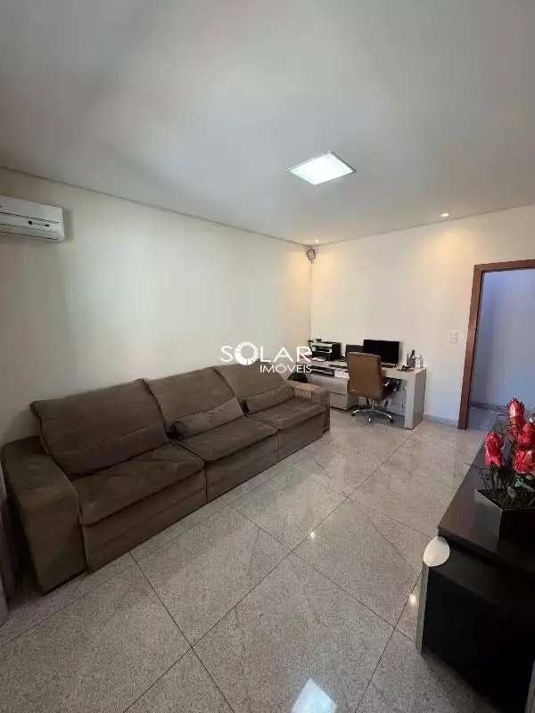 Casa a venda no bairro Santanense