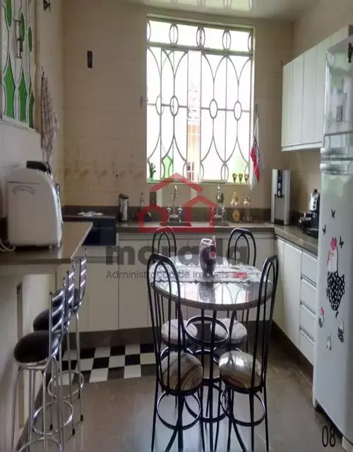 Casa à venda, 3 quartos, 1 suíte, 5 vagas, CENTRO