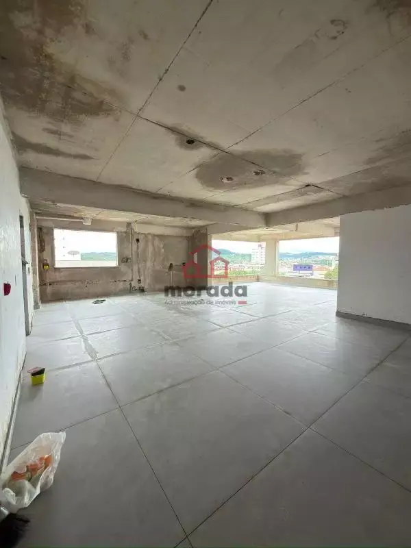 Apartamento 4 Quartos no Centro de Itaúna (MG) – Varanda Gourmet, Vista Montanha, 3 Vagas